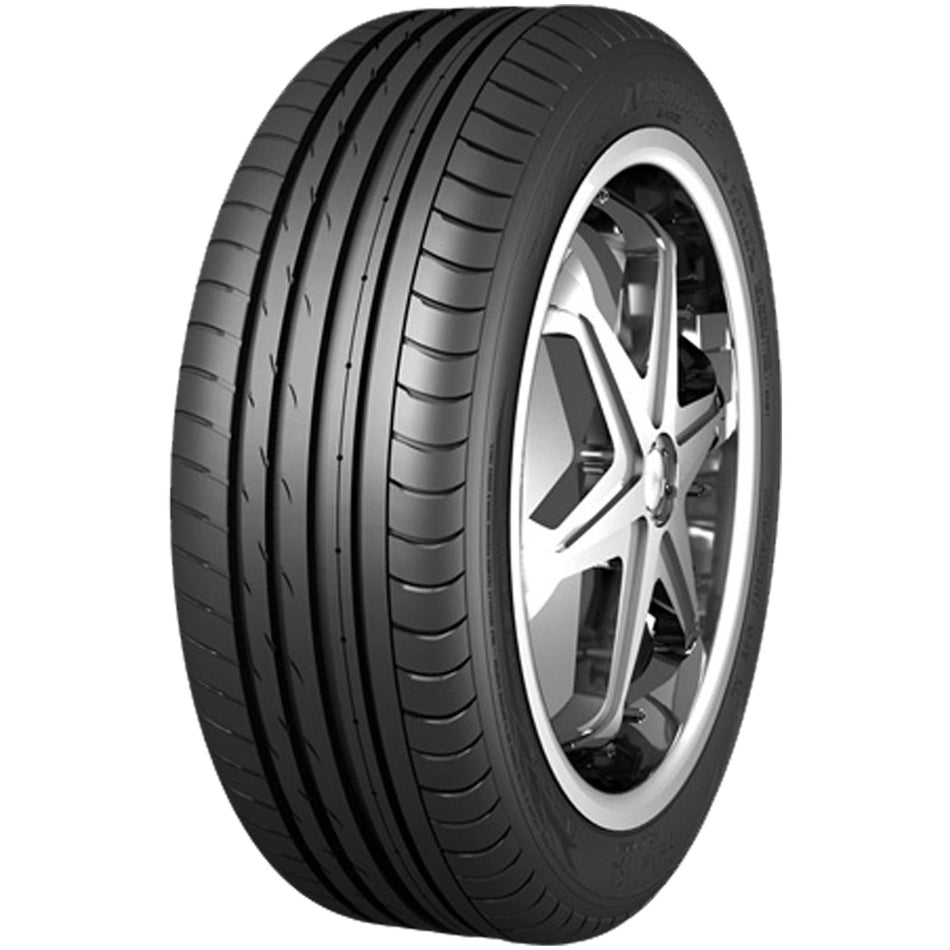 235/45 ZR19 95W Nankang AS-2+