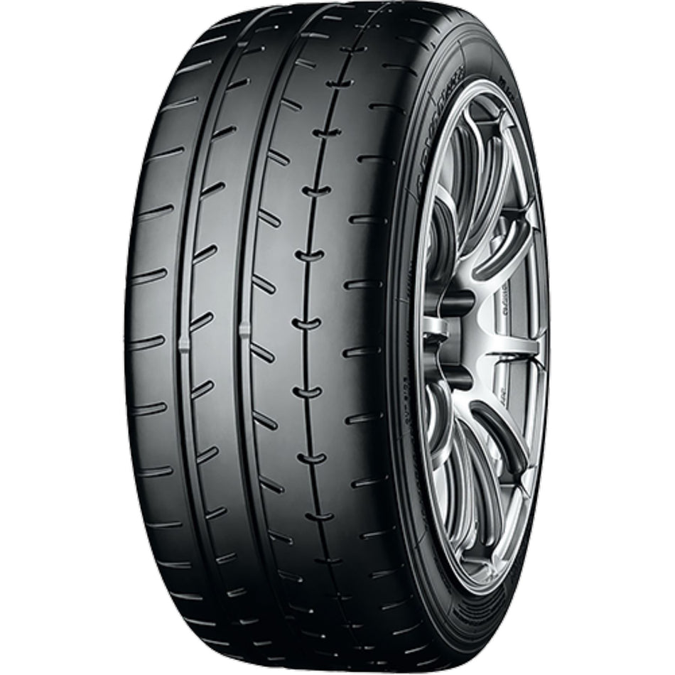 245/40 R17 95W Yokohama Advan A052 XL