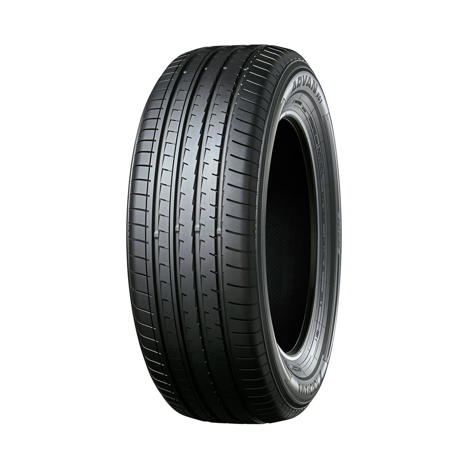 235/60 R18 103H Yokohama Advan V61A